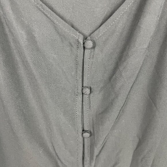 NWT NEW Women's Plus Size Old Navy‎ Black With Buttons Sleeveless Tank Size 3X - Picture 3 of 7